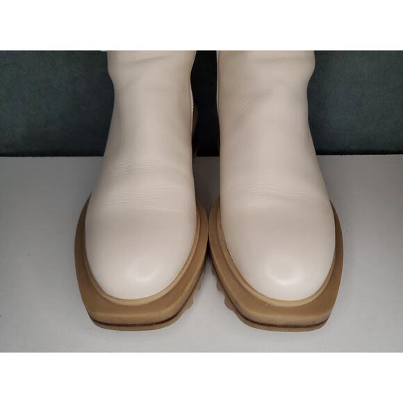 Tamara Mellon White Perfecto Ankle 50 Boot Made in Italy EU 39 US 8.5 MSRP $995 - Picture 4 of 16